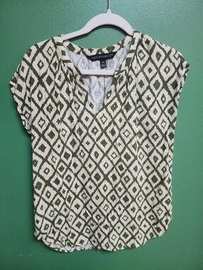 Meg & Margot Green Ikat Print Linen Blend Blouse Short Sleeve Size Medium